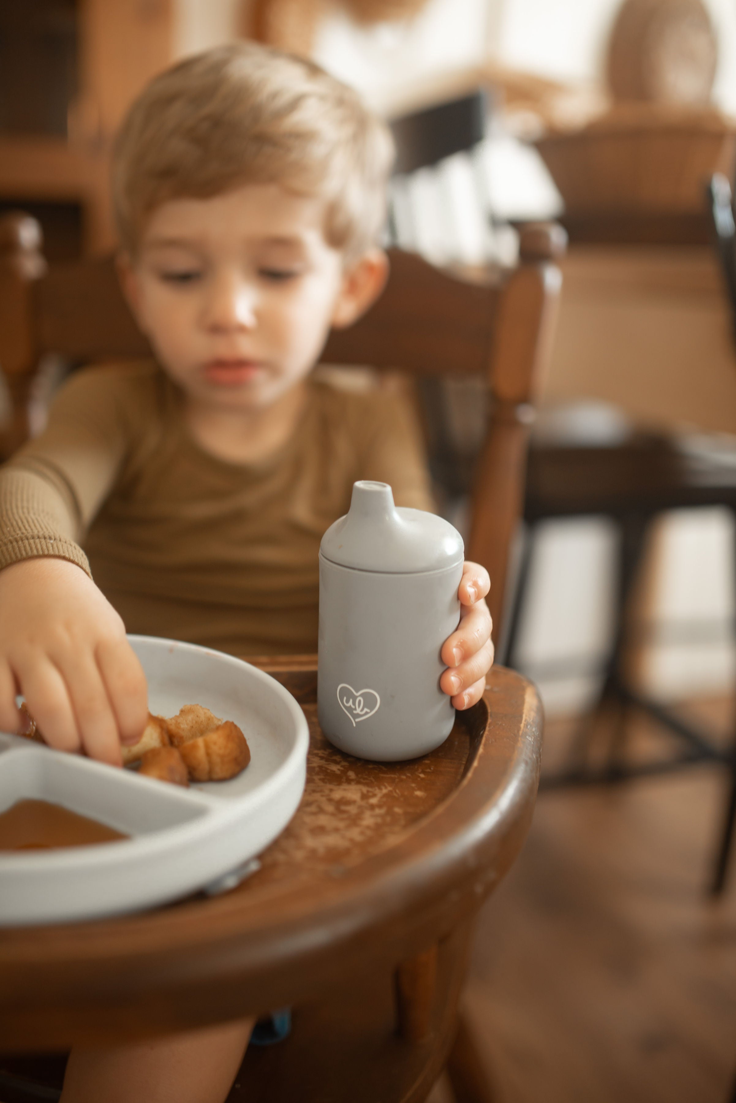The Ultimate Guide to Premium Baby Feeding Supplies: Sippy Cups and More